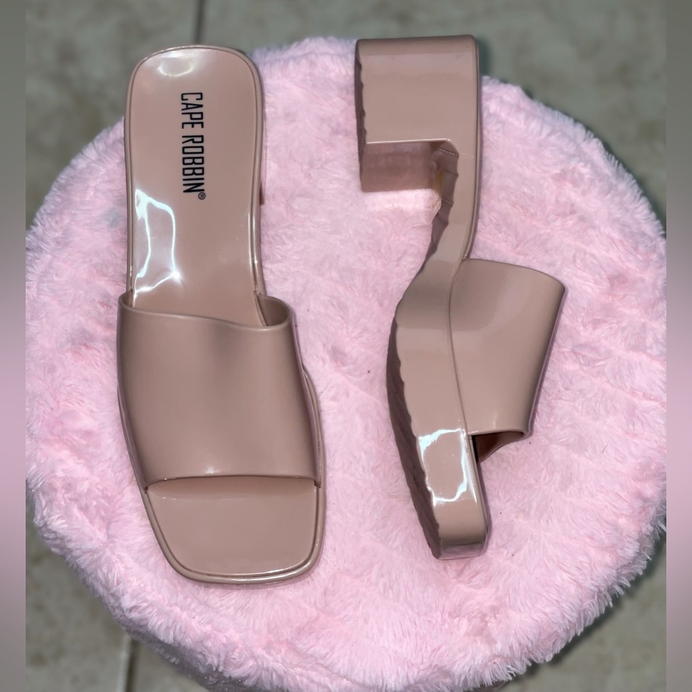 Women’s sandals & wedges - Picture 6 of 6